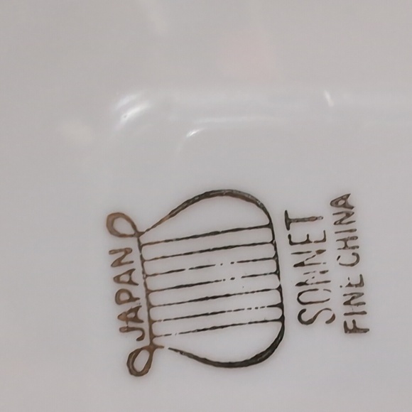 Sonnet by Fine Chine of Japan 8 Bread & Butter Plate and Creamer and Sugar Bowl - Picture 2 of 6